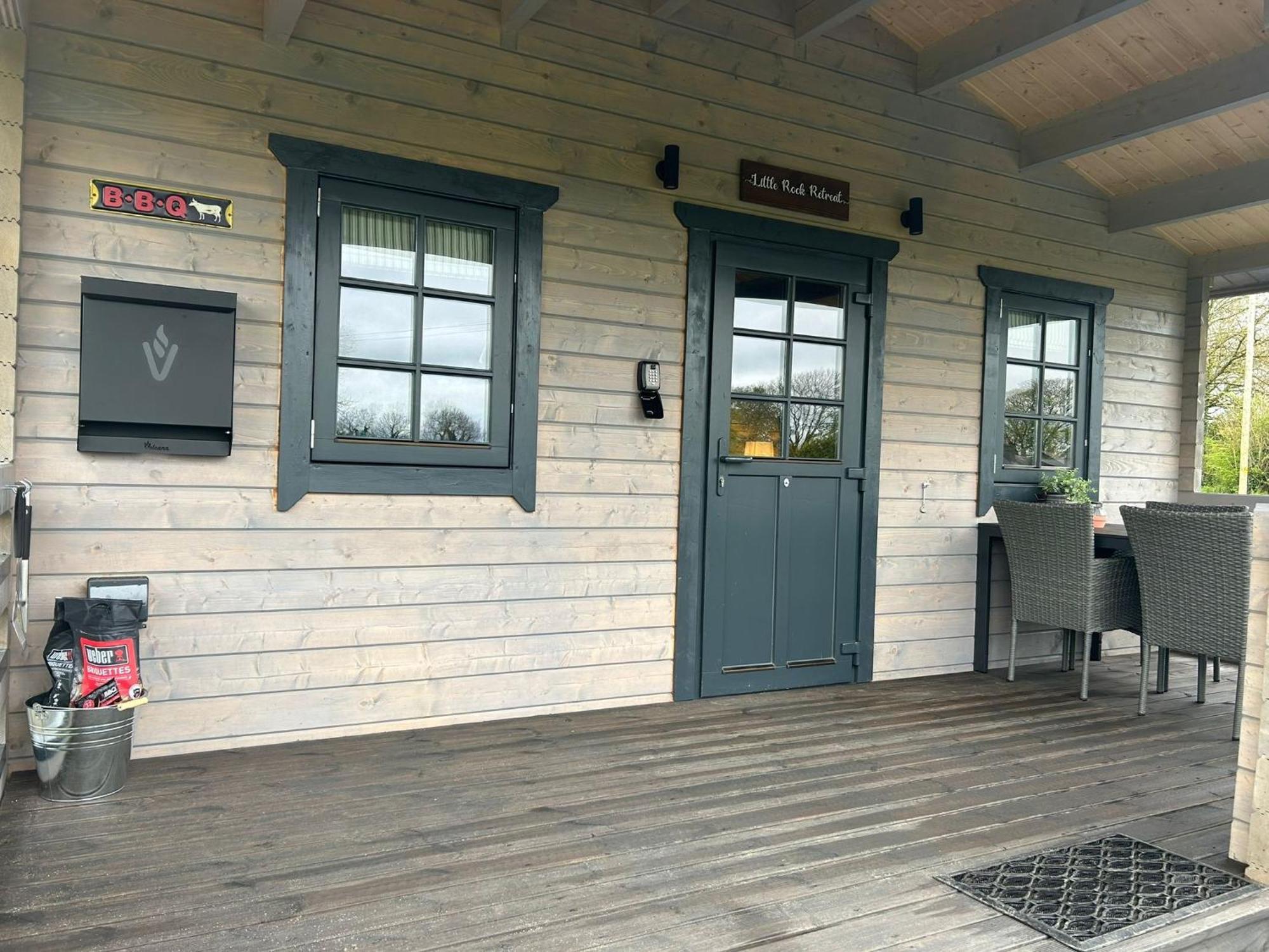 Little Rock Retreat Log Cabin With Hot Tub Castletown Gheoghegan Exteriér fotografie