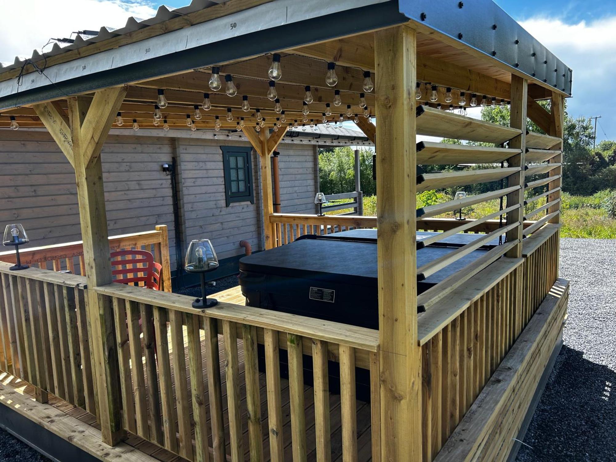 Little Rock Retreat Log Cabin With Hot Tub Castletown Gheoghegan Exteriér fotografie